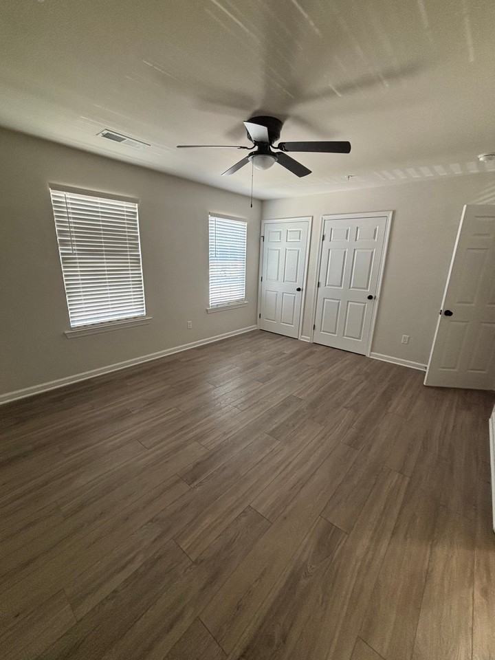 102 Metcalf Rd - Photo 2 of 7