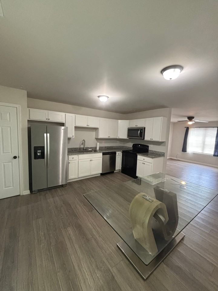 102 Metcalf Rd - Photo 6 of 7