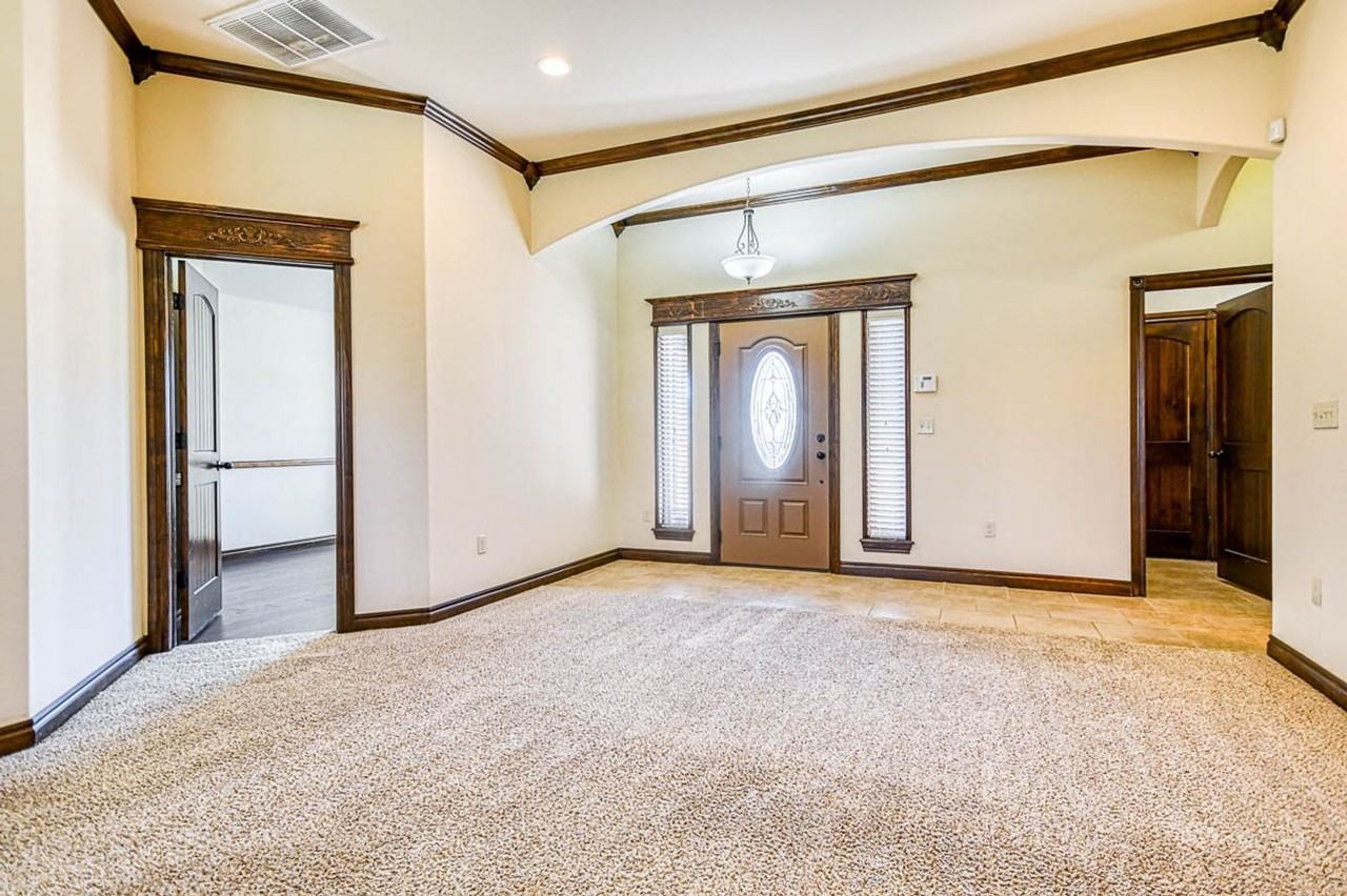 5105 Sw 122nd Ter - Photo 6 of 37