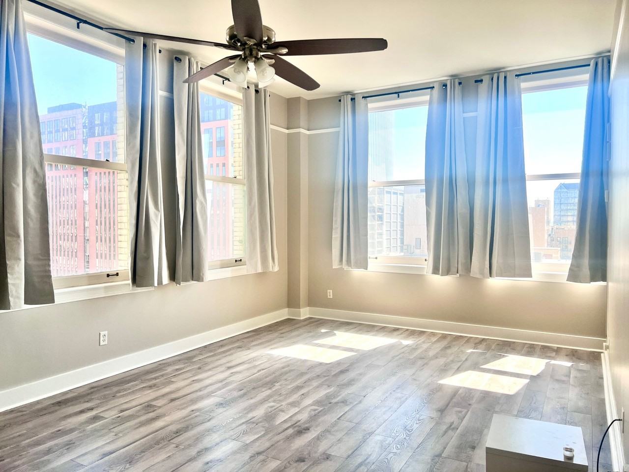 300 S 16th St #903 - Photo 2 of 13