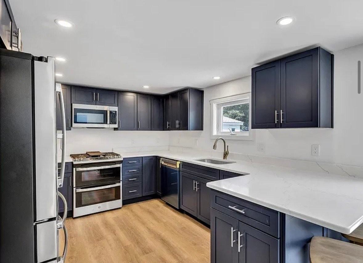 35 Locust St - Photo 4 of 20