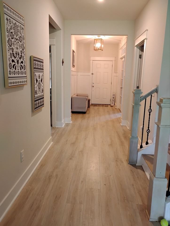 218 Caroline Way - Photo 3 of 20