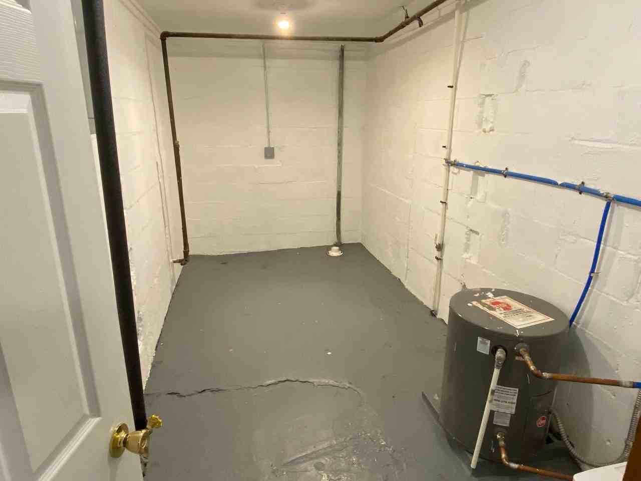 21240 Randall St - Photo 7 of 7