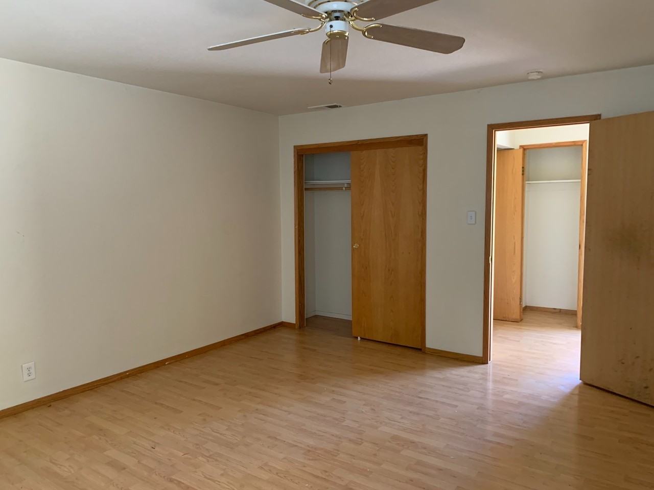 301 Arlen Dr - Photo 5 of 9