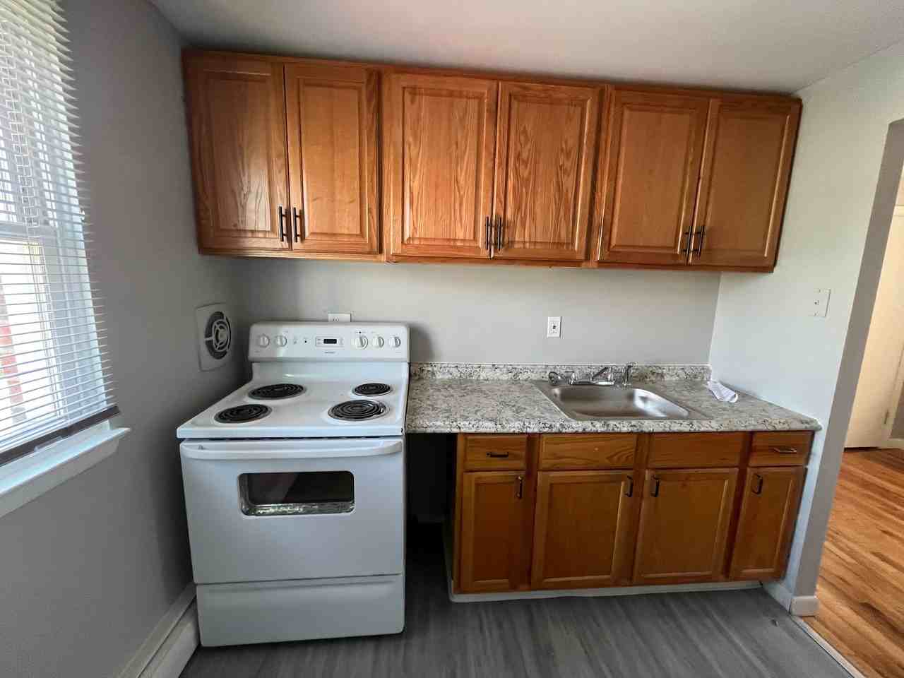 109 Adelaide St #C01 - Photo 4 of 5