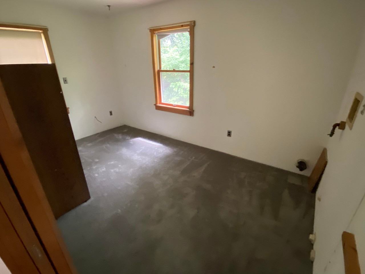 21242 Randall St - Photo 7 of 9