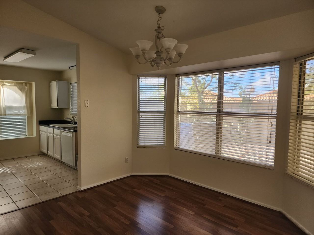 3002 E Amber Ridge Way - Photo 3 of 16