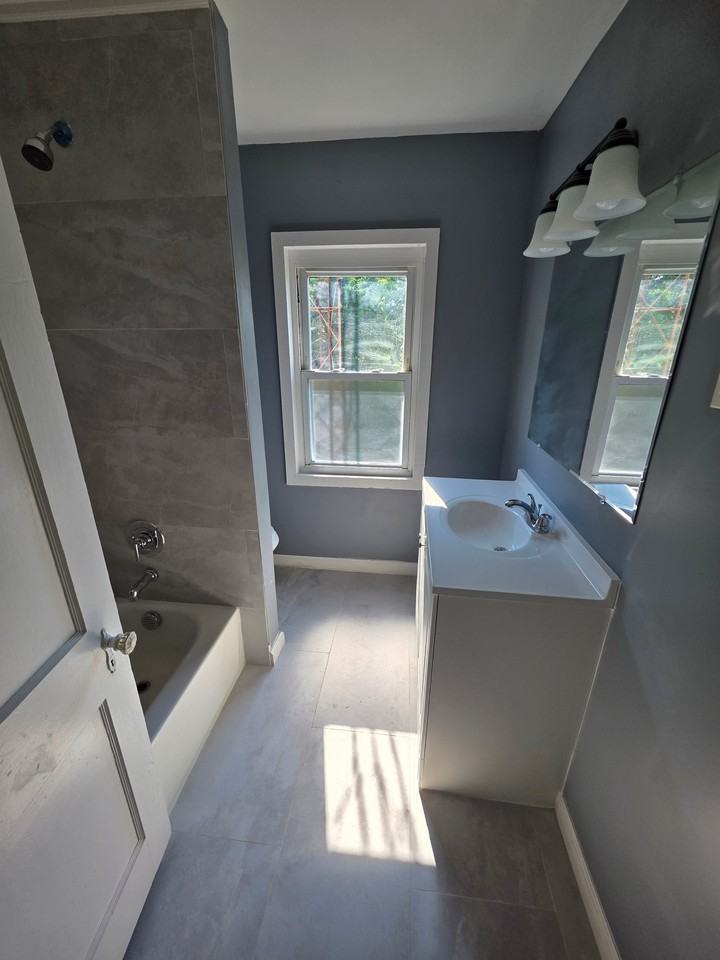 1603 Main St - Photo 6 of 8