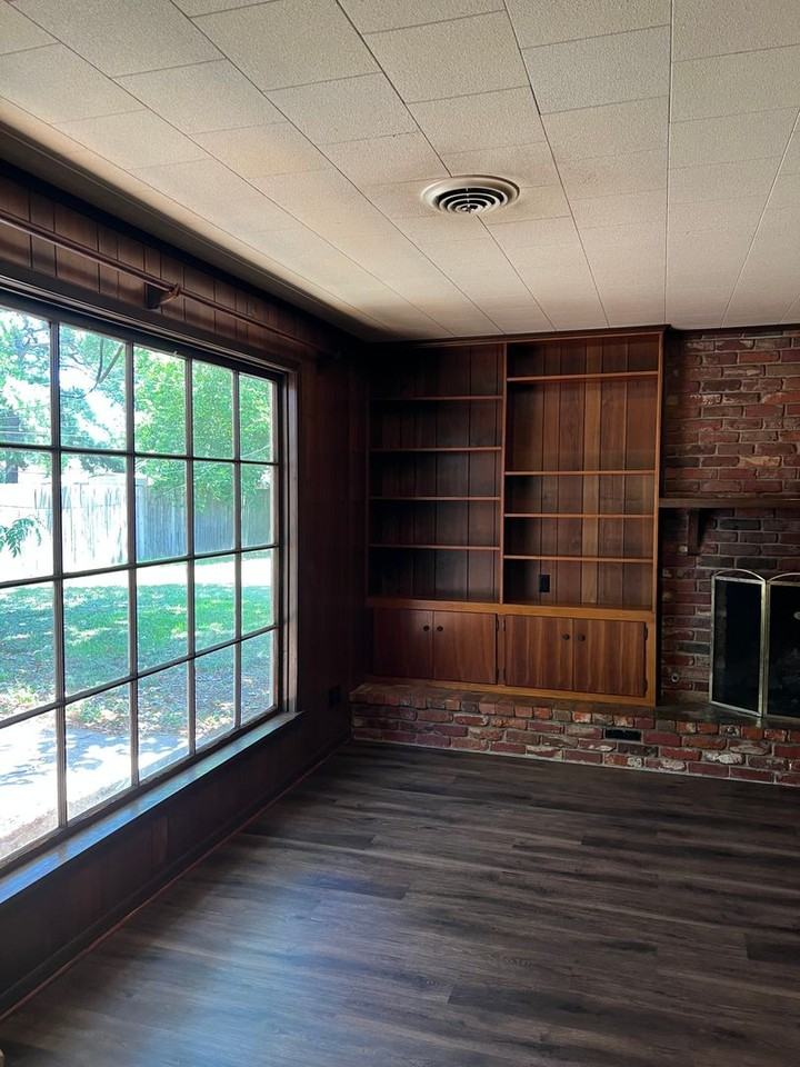 179 Richard Ave - Photo 3 of 15