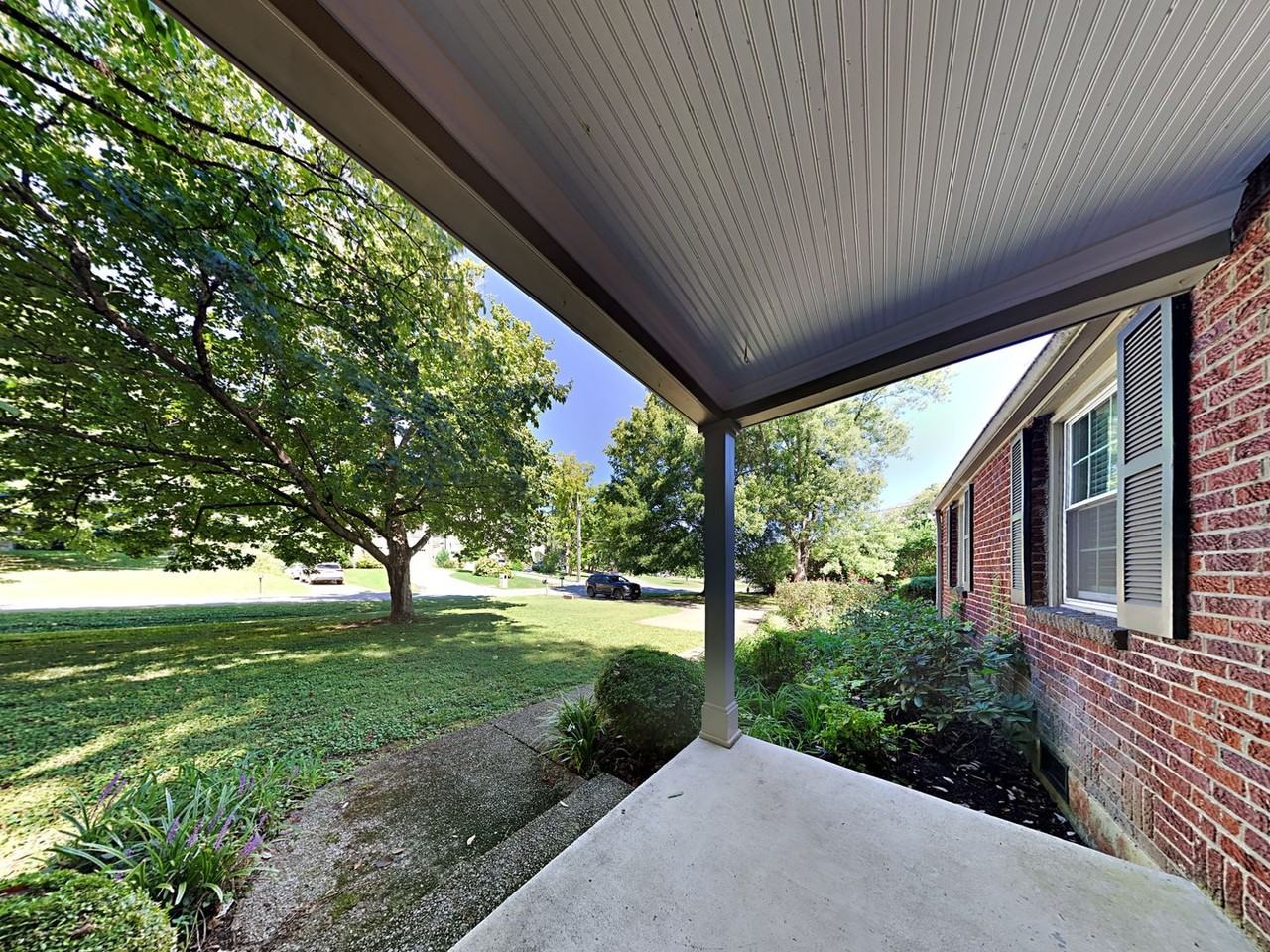 3818 Woodmont Ln - Photo 3 of 41