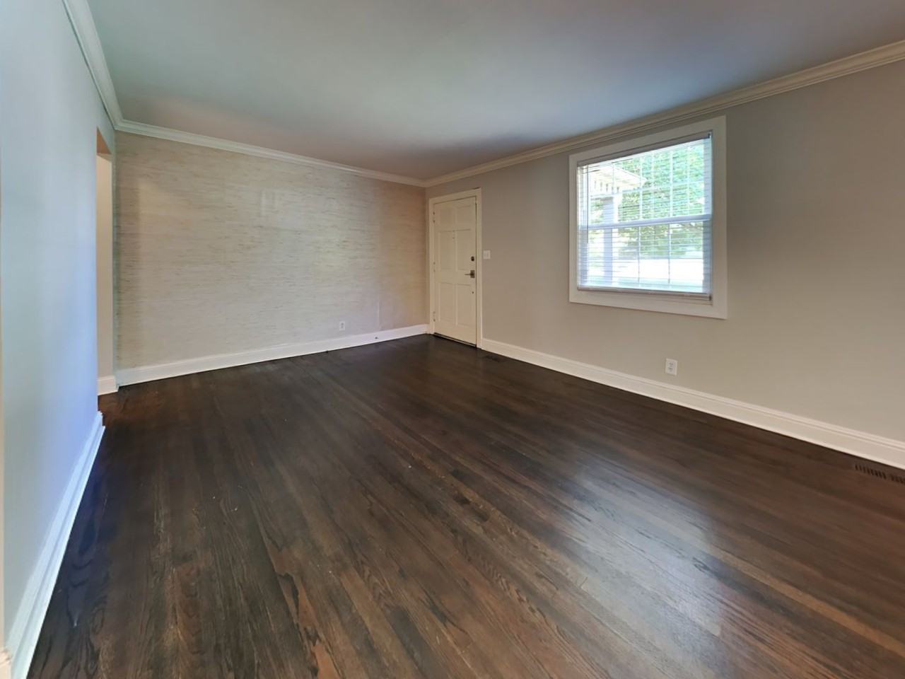 3818 Woodmont Ln - Photo 6 of 41