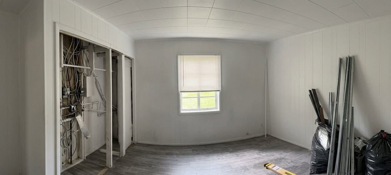 305 W 7th St - Photo 7 of 12