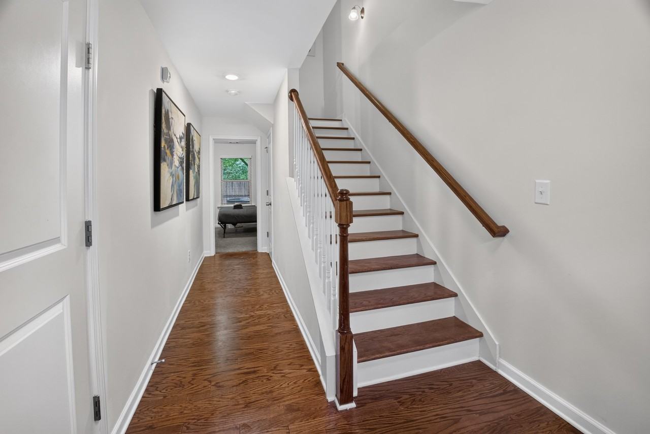 865 Society Cir Sw - Photo 2 of 20