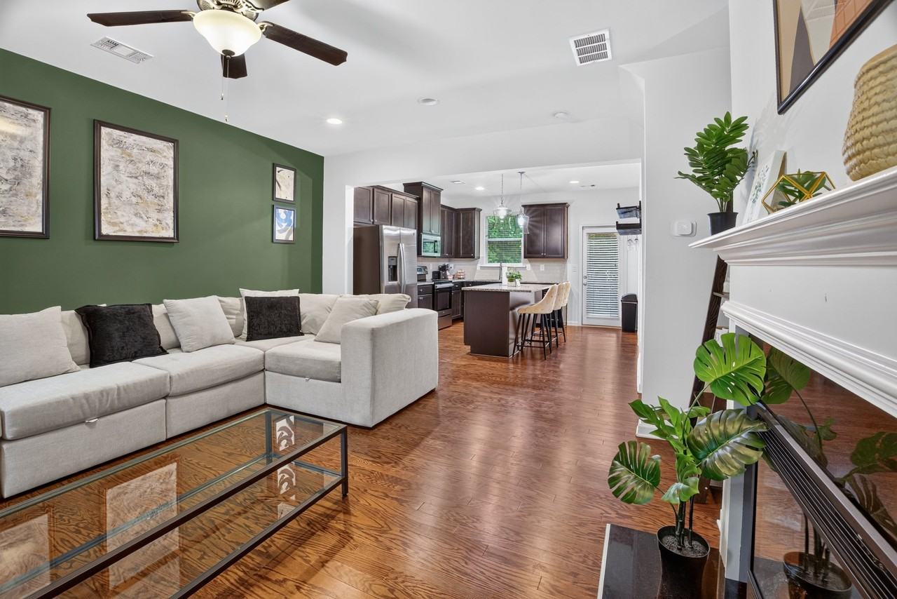 865 Society Cir Sw - Photo 6 of 20