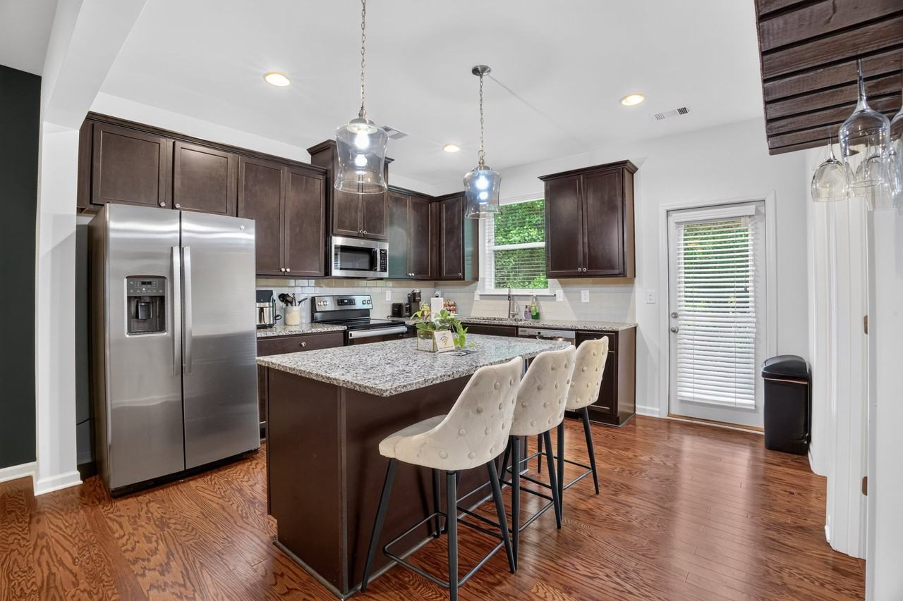 865 Society Cir Sw - Photo 7 of 20