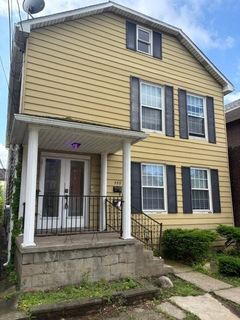559 W 7th St #1stFL