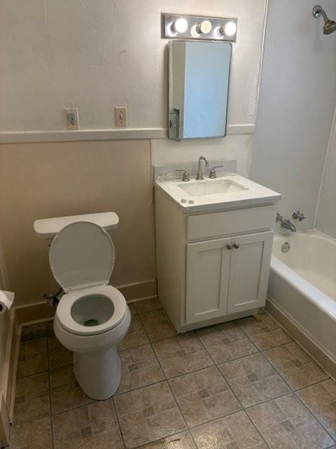 559 W 7th St #1stFL - Photo 4 of 5