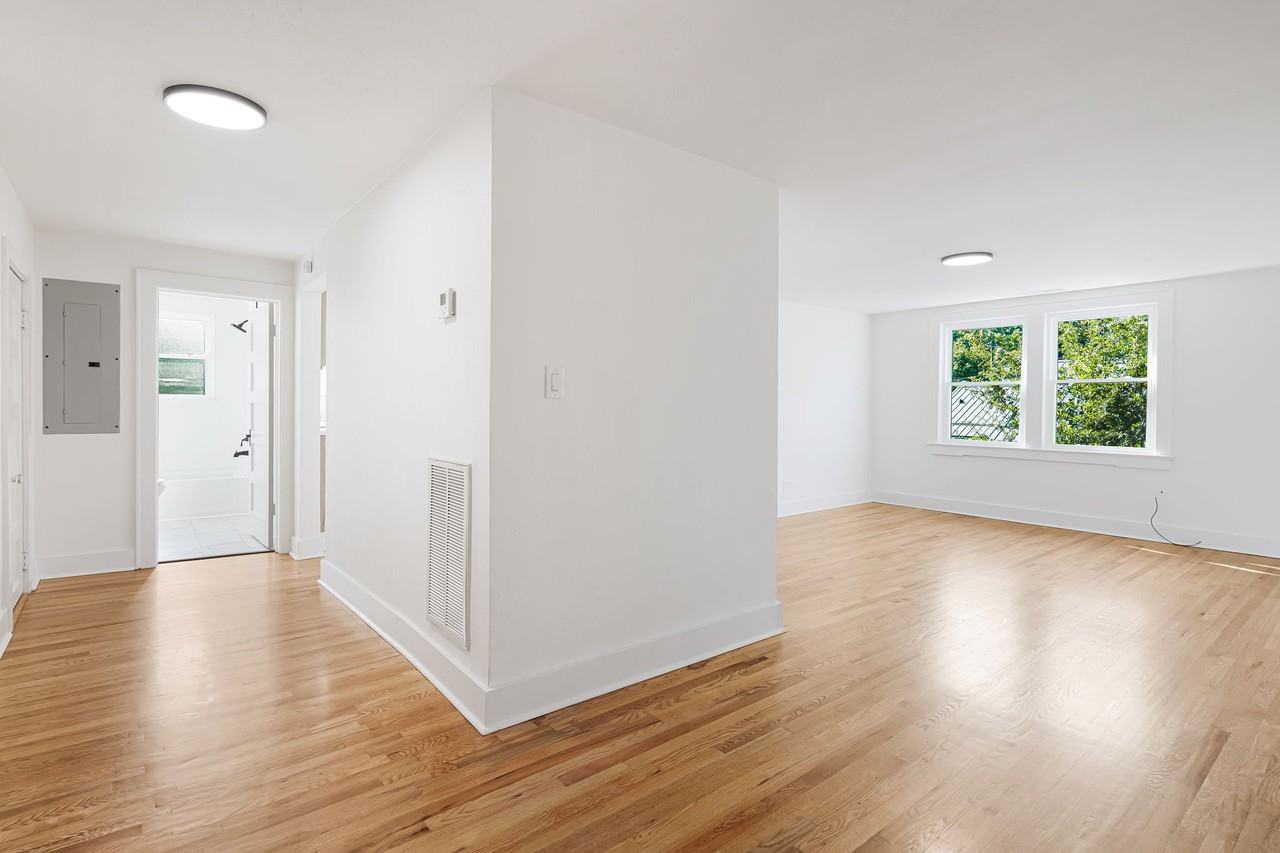 431 S Broad St #2 - Photo 6 of 14
