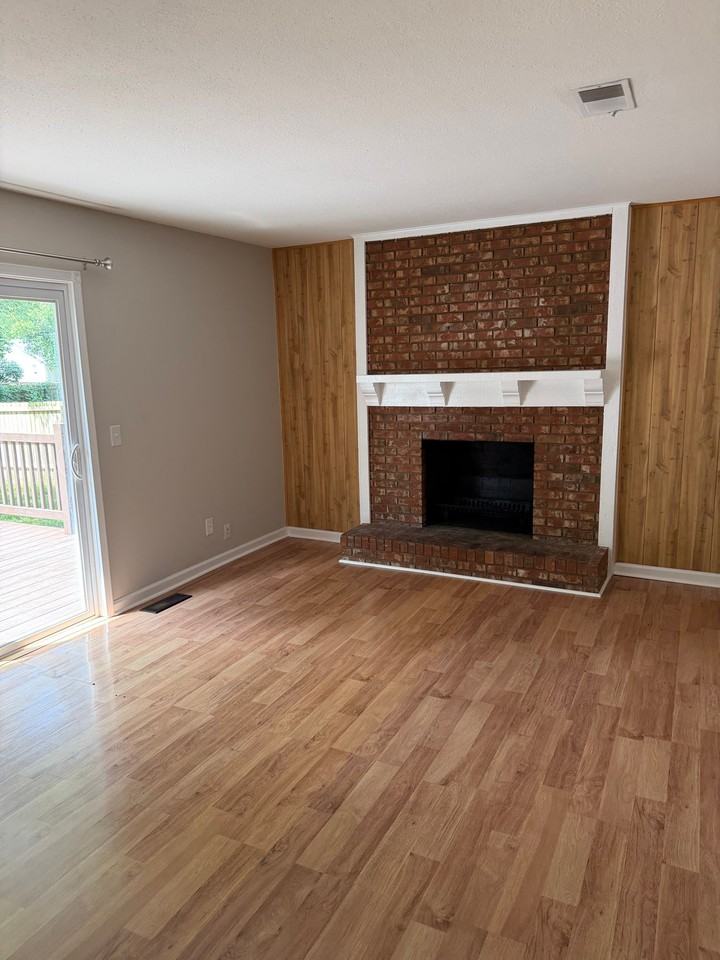 1293 Deblin Dr - Photo 3 of 19
