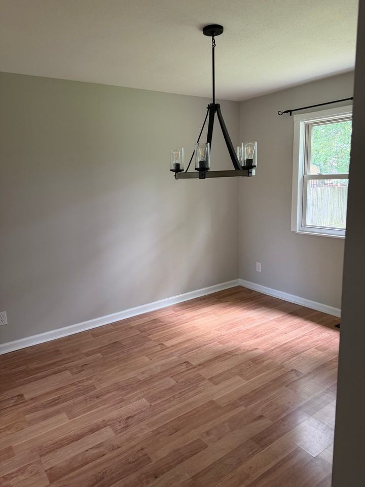 1293 Deblin Dr - Photo 7 of 19