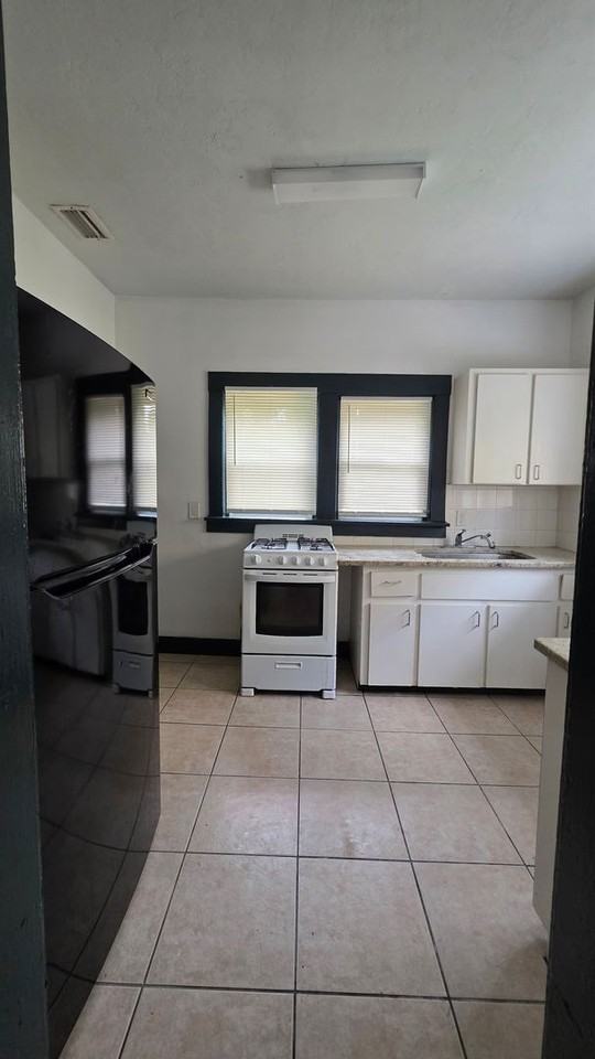333 Taylor Ave - Photo 6 of 15