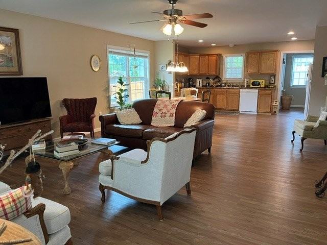 1708 Haywood Rd - Photo 6 of 17