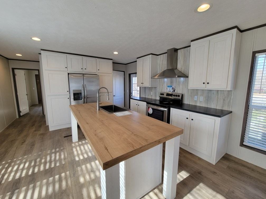 501 Hallmark Blvd #53 - Photo 4 of 11