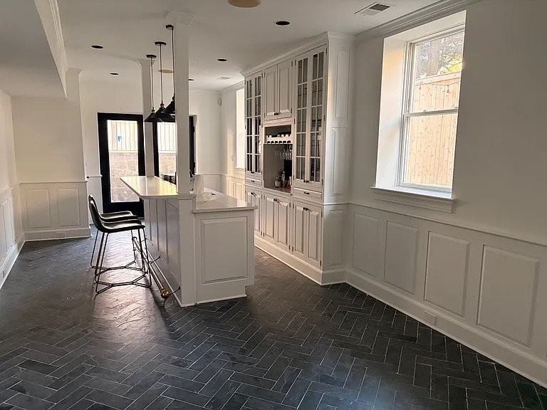 152 Quincy St - Photo 3 of 9