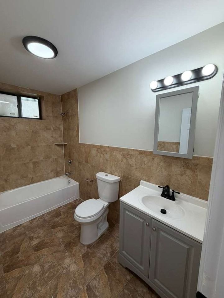 152 S Harrison St #1H - Photo 4 of 7