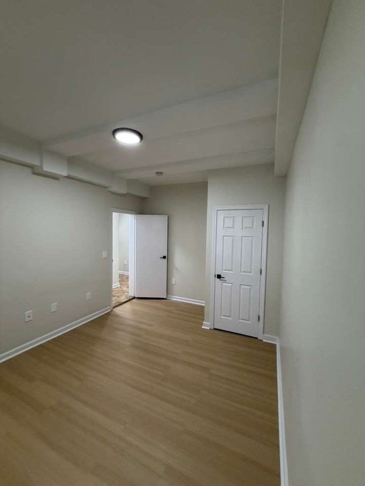152 S Harrison St #1H - Photo 6 of 7