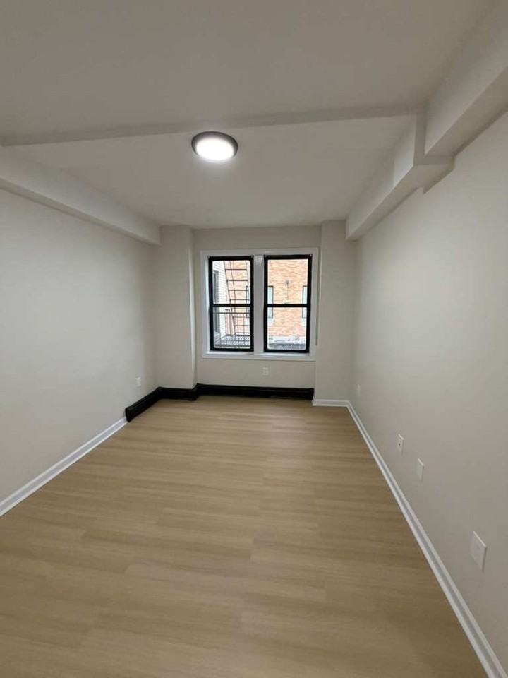 152 S Harrison St #1H - Photo 7 of 7