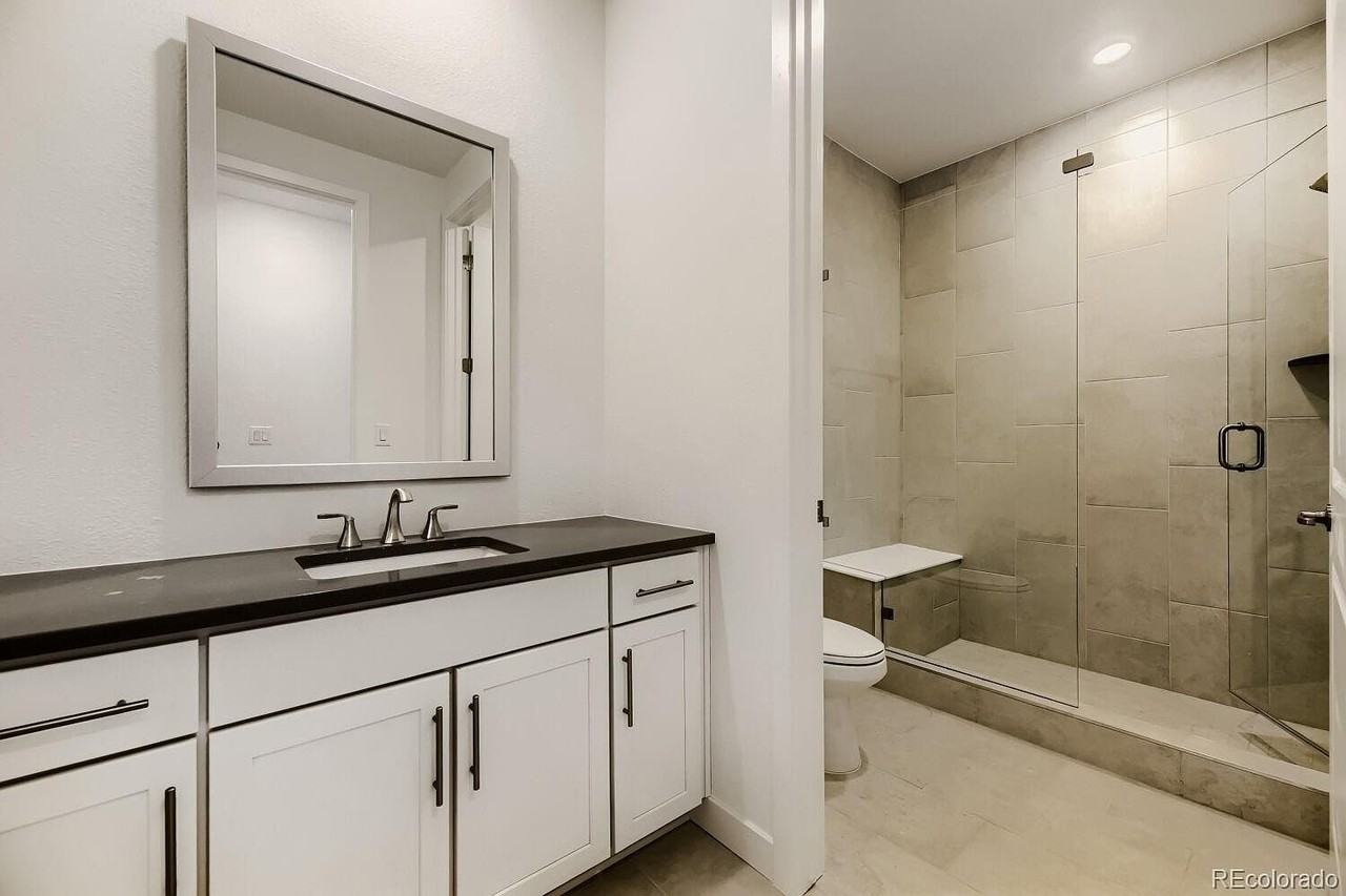 15402 W Dequesne Ave - Photo 7 of 20