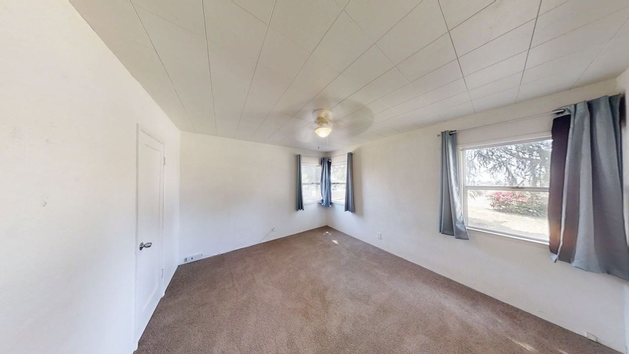 12699 6th St - Photo 6 of 15