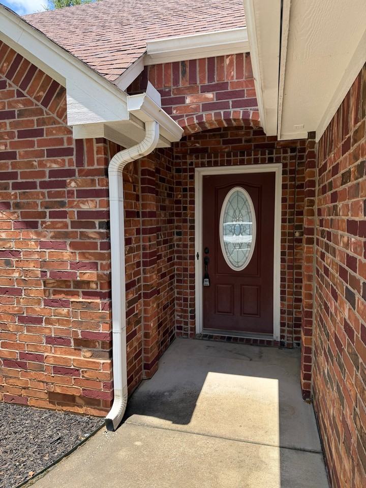 113 Falcon Way - Photo 2 of 14