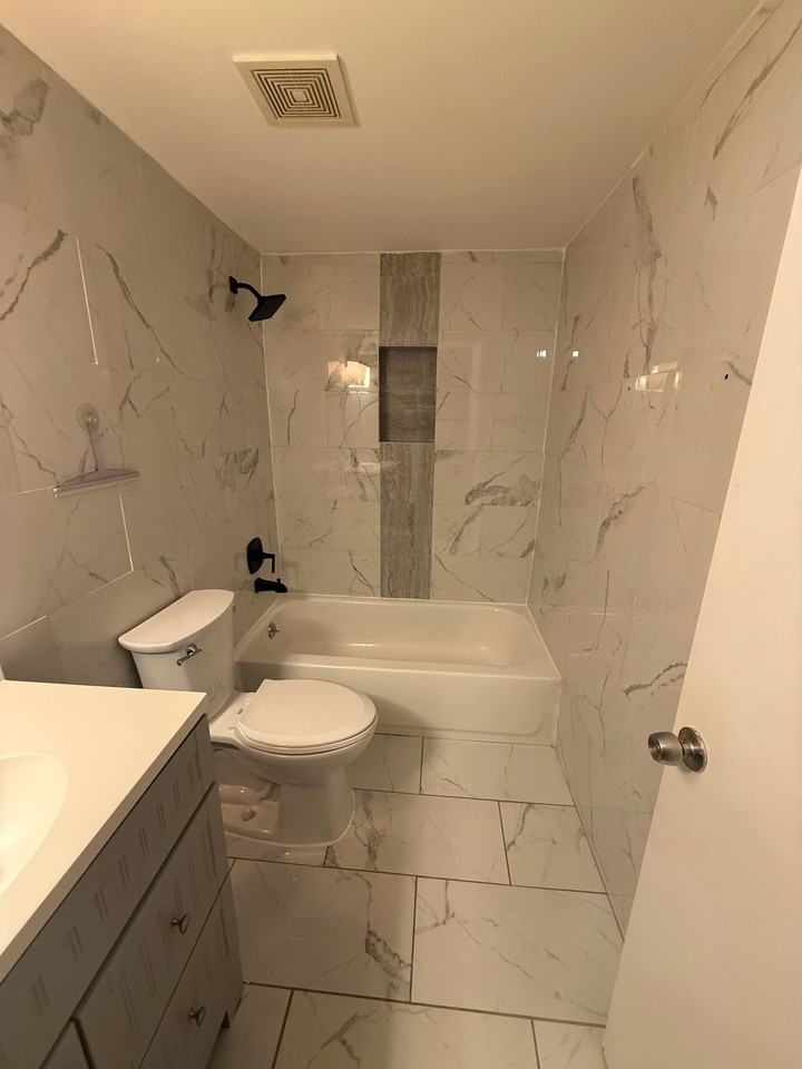 8022 S Saint Lawrence Ave #BS - Photo 6 of 12