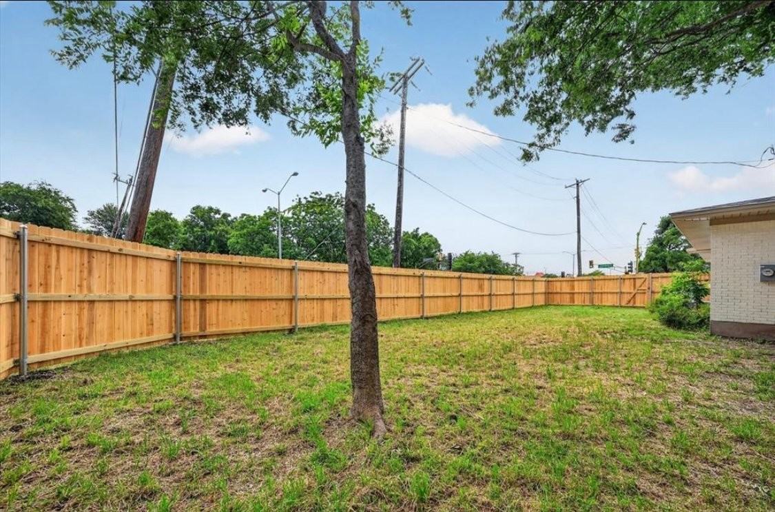 10402 Joaquin Dr #10402 - Photo 3 of 11
