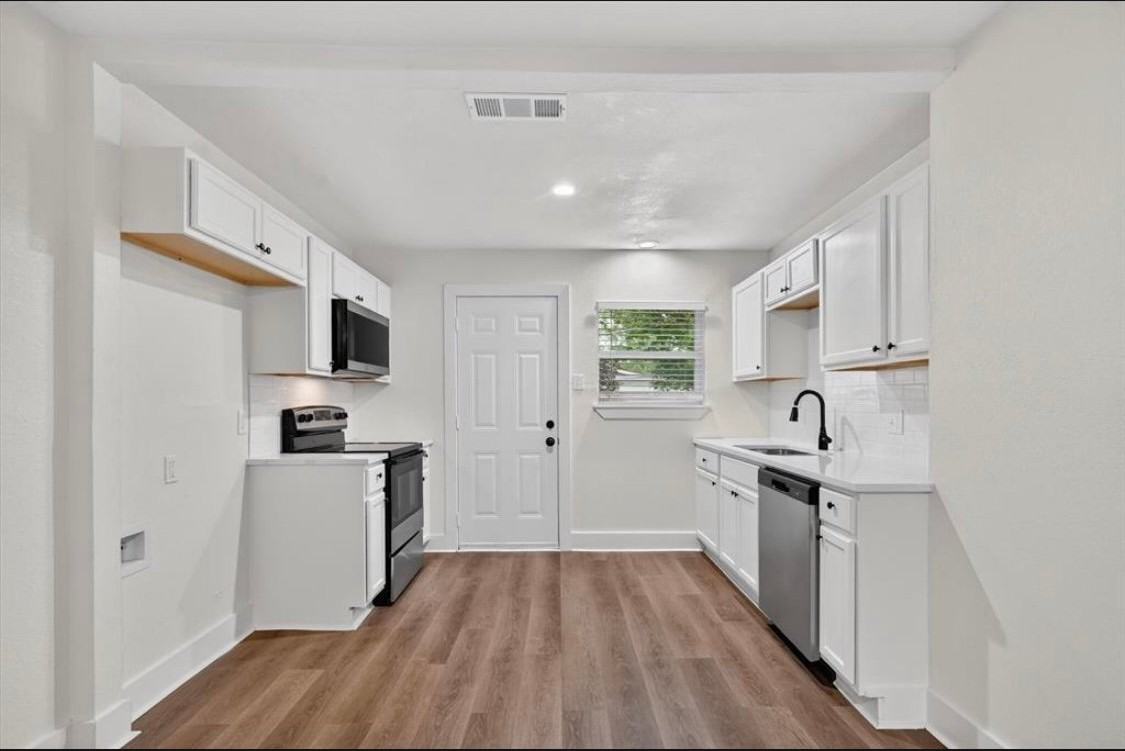 10402 Joaquin Dr #10402 - Photo 6 of 11