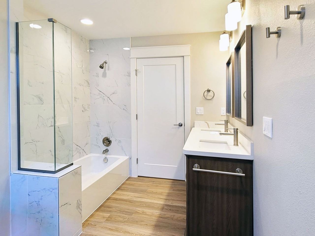 2031 Se Ivon St #A - Photo 4 of 10