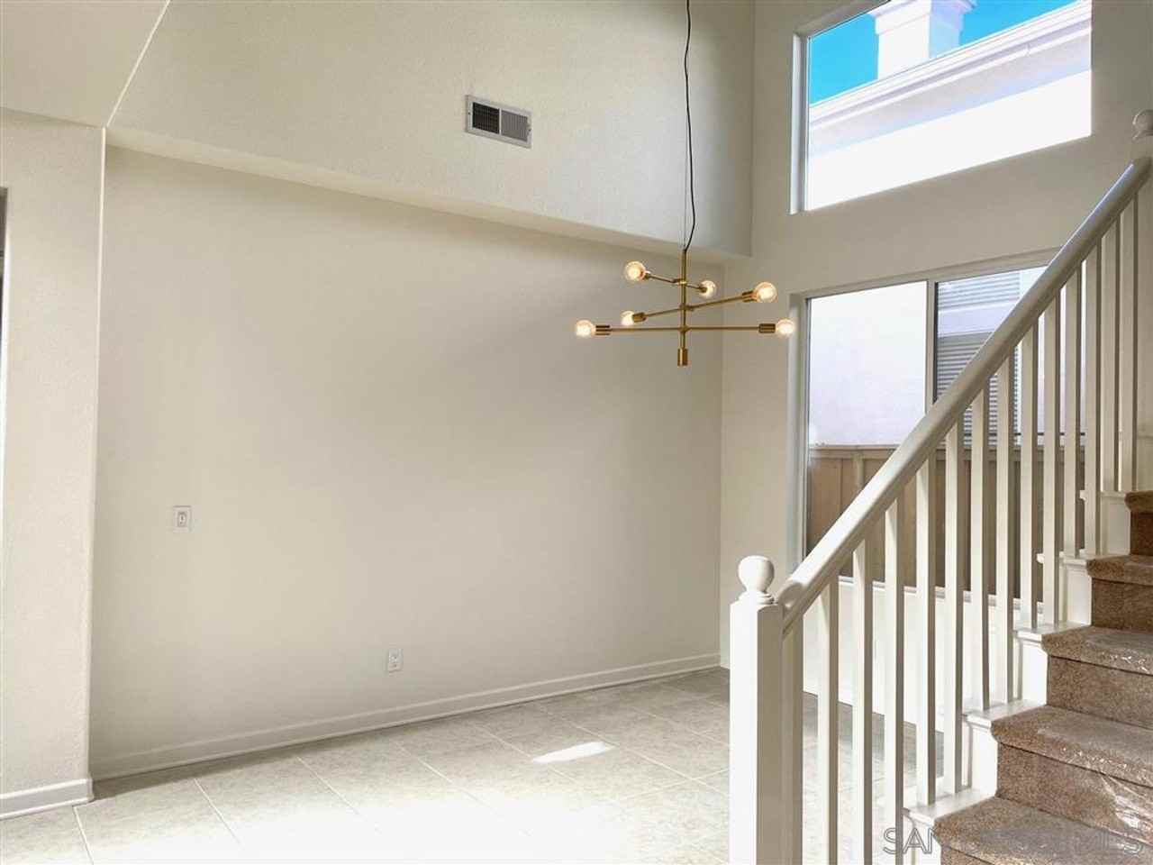 13260 Hollyfield Ct - Photo 7 of 19