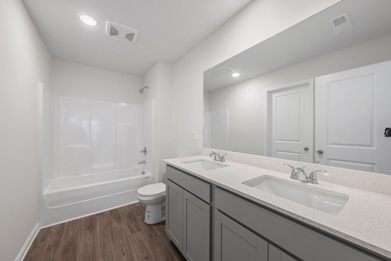 3142 White Ash St - Photo 5 of 9