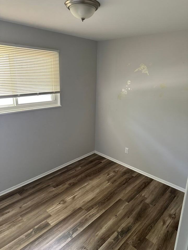 754 Panorama Dr - Photo 5 of 25