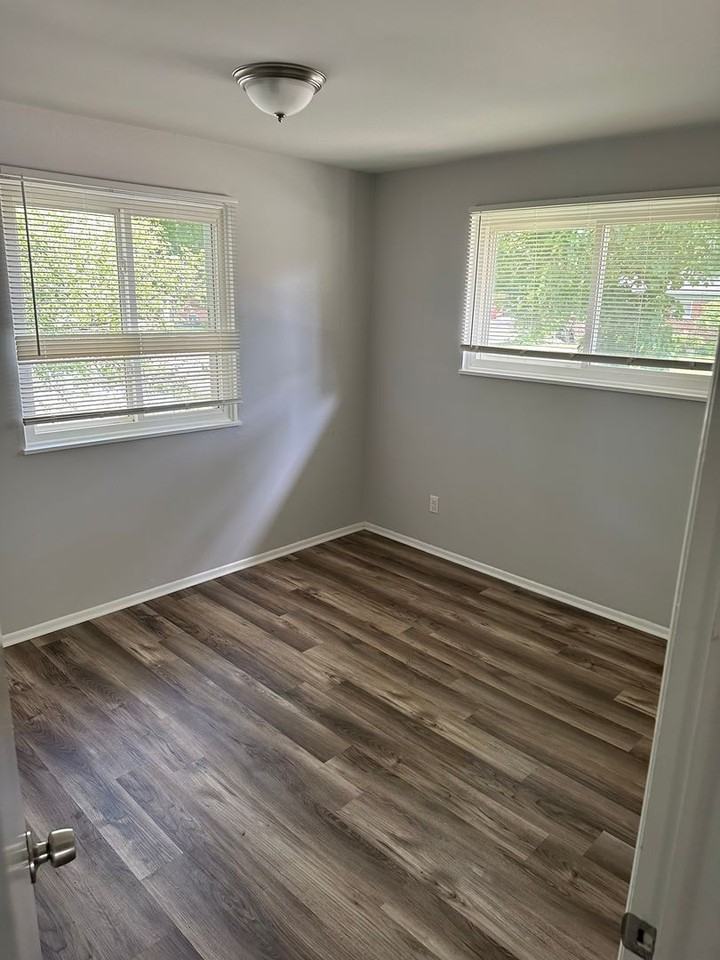 754 Panorama Dr - Photo 6 of 25