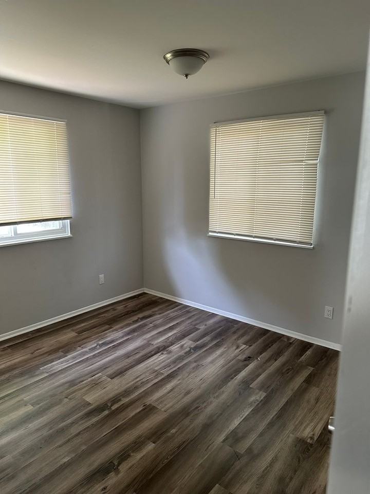 754 Panorama Dr - Photo 7 of 25