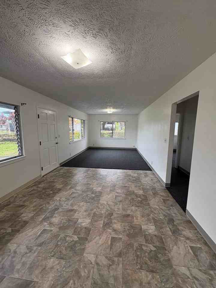 105 Kekela St - Photo 6 of 14