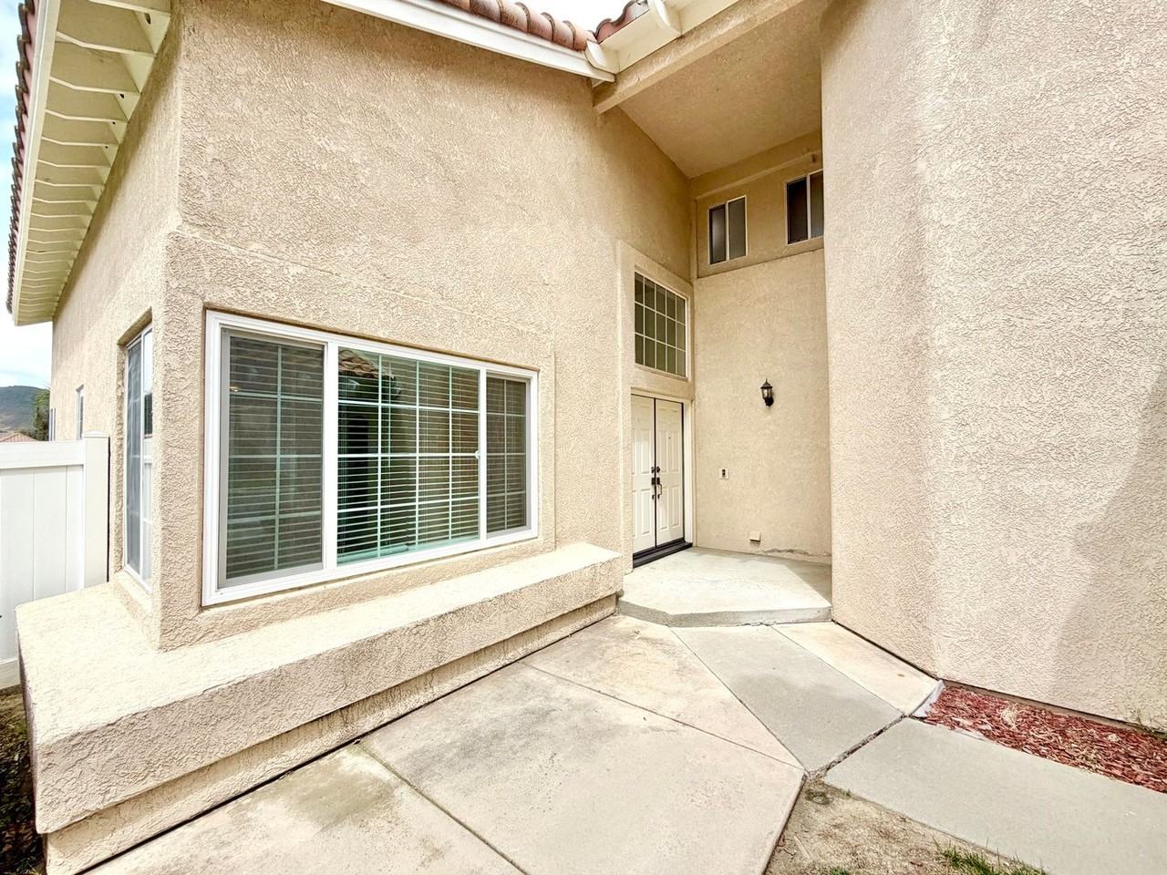 28291 Tierra Vista Rd - Photo 3 of 46