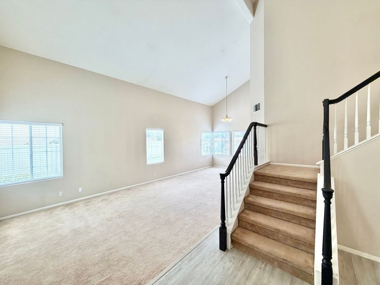 28291 Tierra Vista Rd - Photo 5 of 46