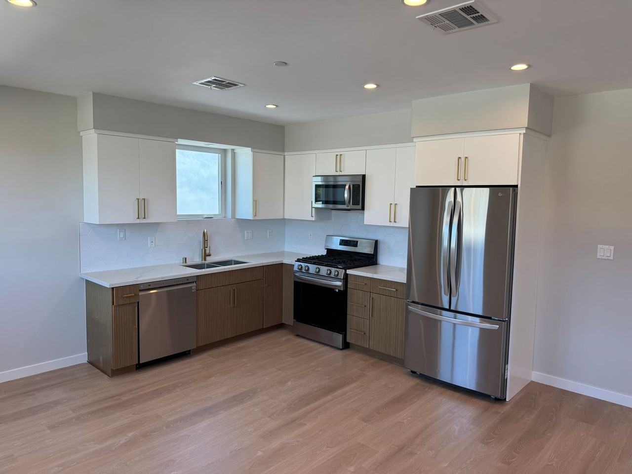 4820 S Slauson Ave #4822 - Photo 3 of 10
