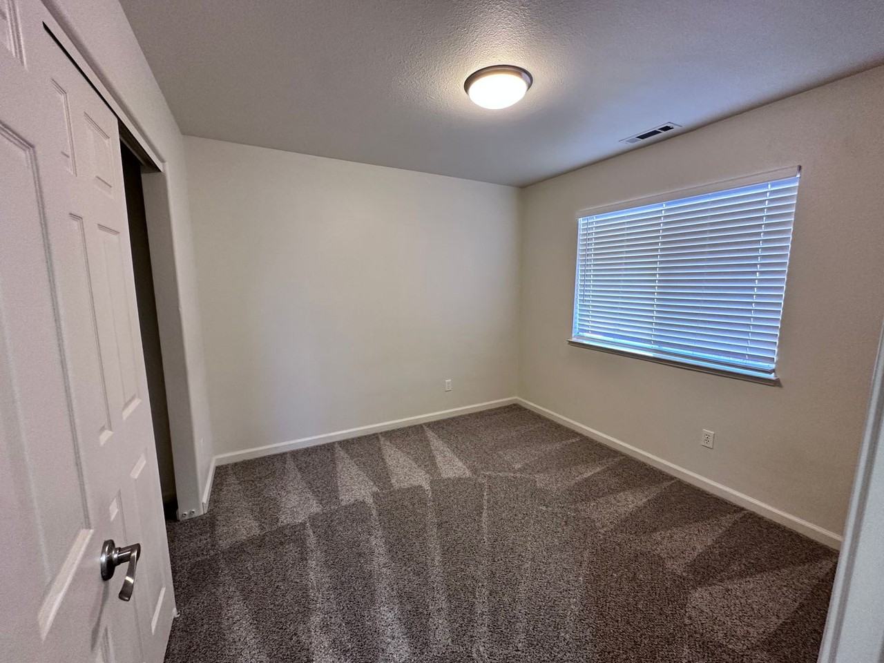 7821 Cadiz Ct - Photo 4 of 21