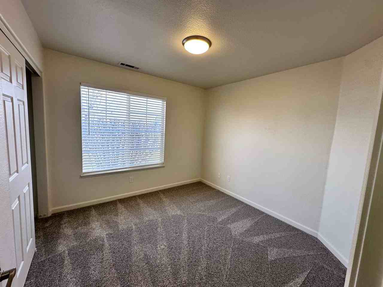 7821 Cadiz Ct - Photo 6 of 21