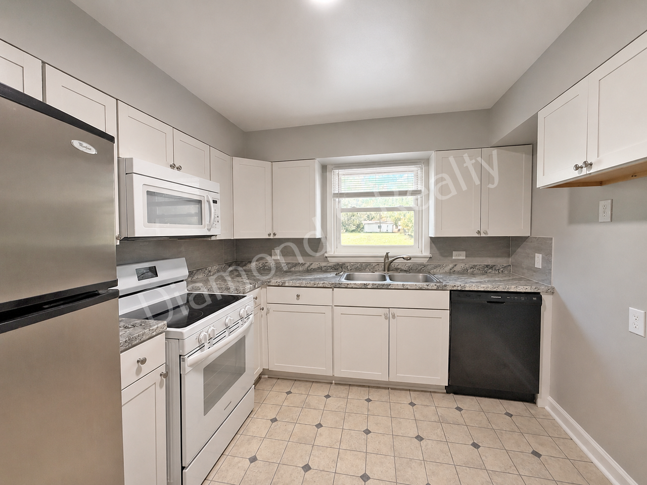 3209 E Gasconade St - Photo 6 of 25